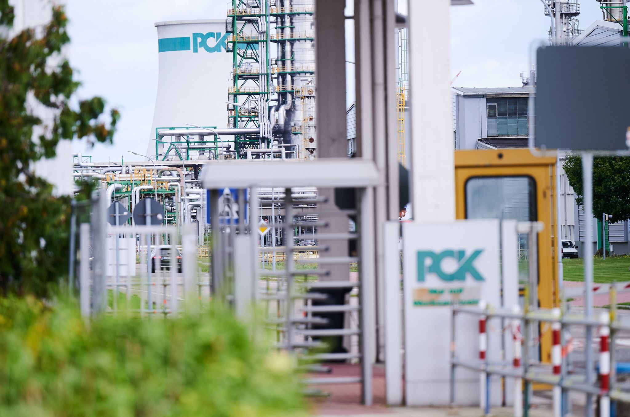 Zur Sicherung des Betriebs der PCK-Raffinerie im brandenburgischen Schwedt setzt die Bundesregierung auf eine Treuhandlösung.