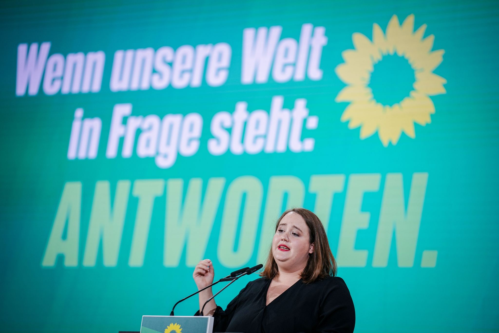 Ricarda Lang, Bundesvorsitzende von Bündnis 90/Die Grünen, spricht beim Grünen-Bundesparteitag.