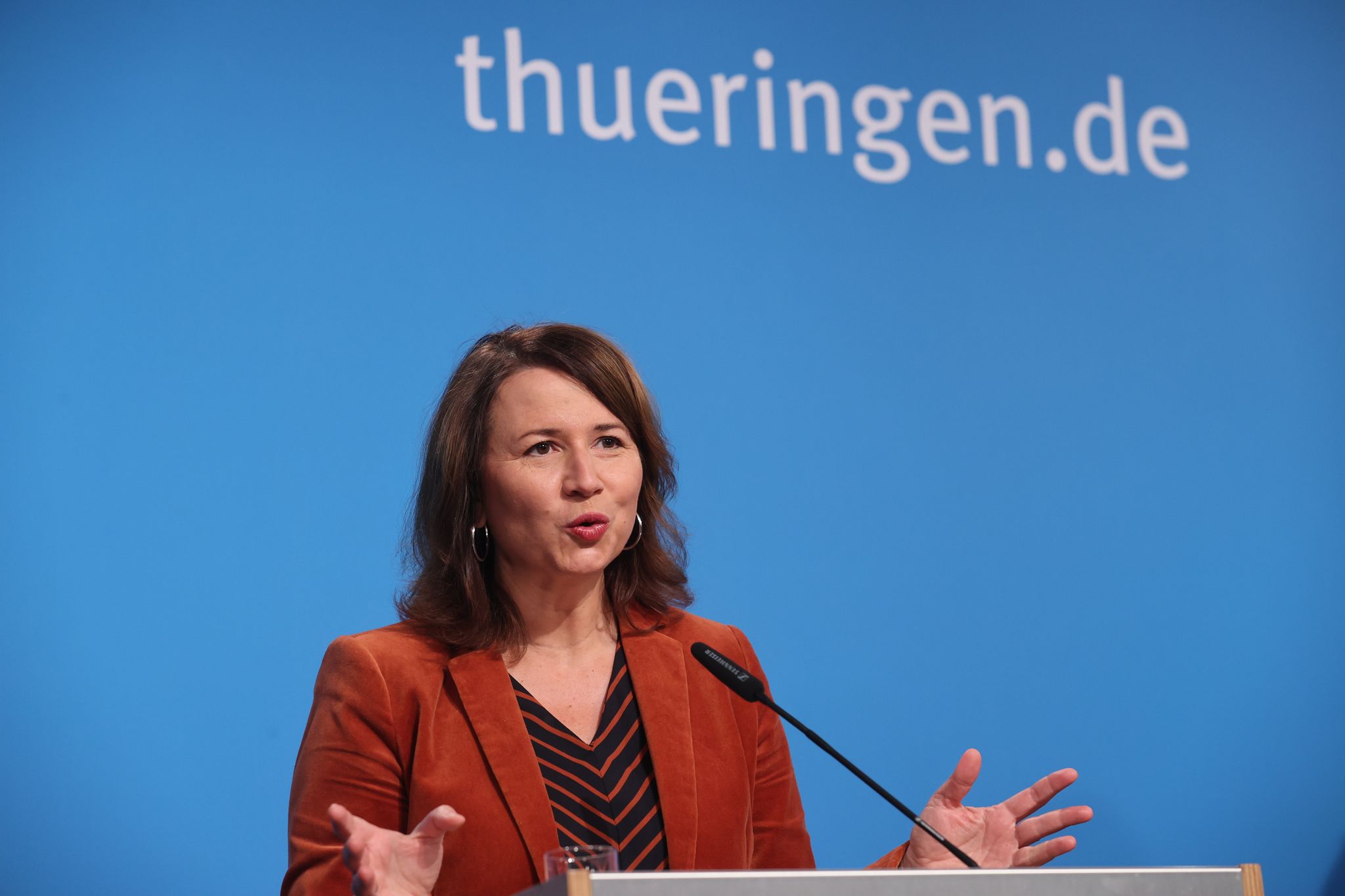 Thüringens Energieministerin Anja Siegesmund spricht bei einer Regierungs-Pressekonferenz.