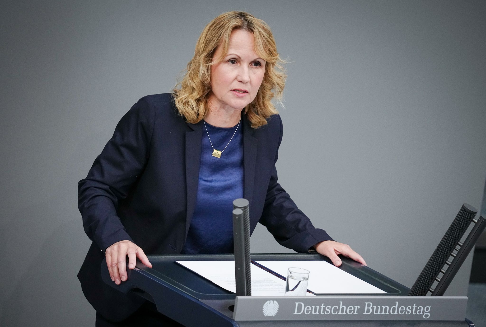 Steffi Lemke (Bündnis 90/Die Grünen), Bundesministerin für Umwelt, Naturschutz, nukleare Sicherheit und Verbraucherschutz, spricht im Bundestag.