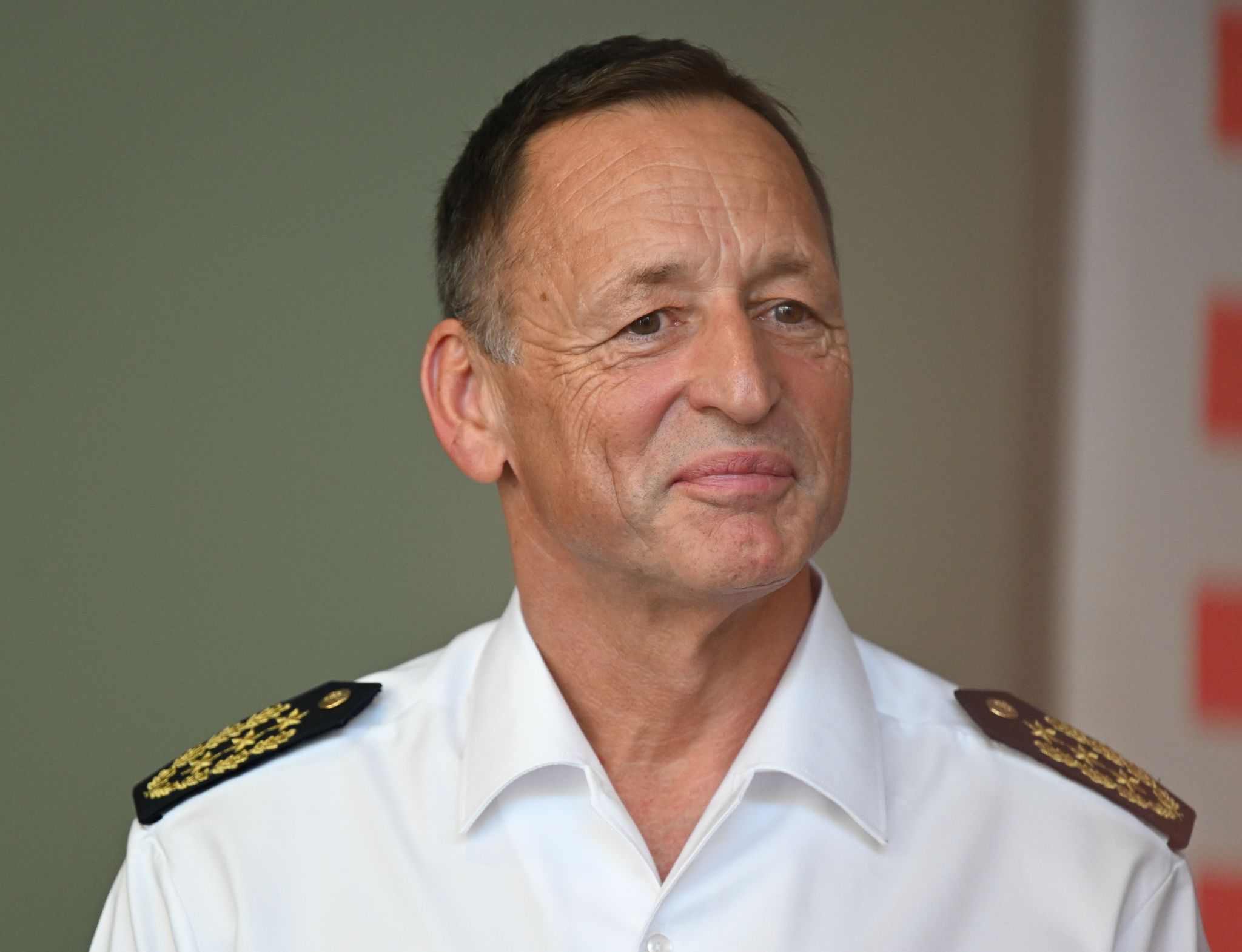 Zu sehen ist Polizeipräsident Stefan Müller.