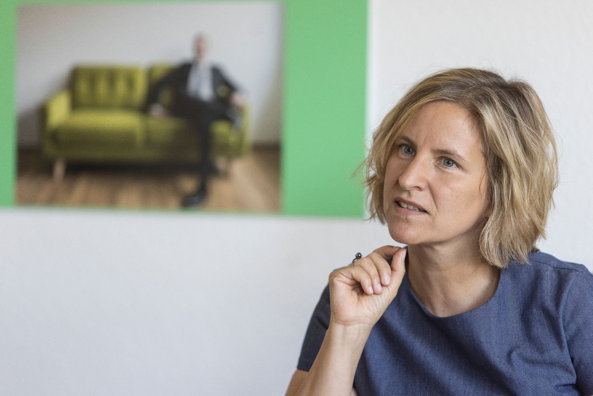 Katrin Eder (Die Grünen), Klimaschutzministerin von Rheinland-Pfalz, im Gespräch.
