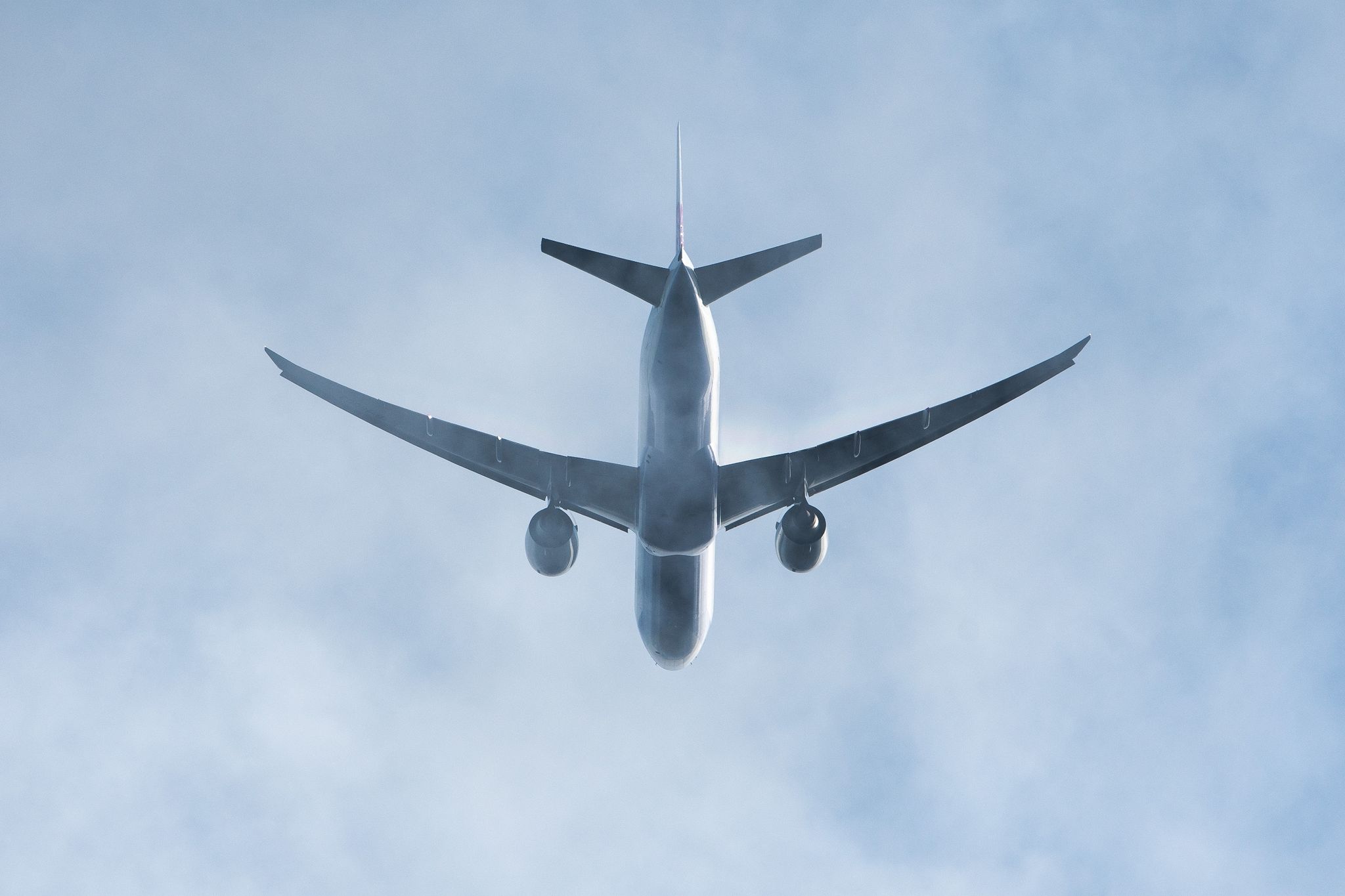 Die EU will für den Luftverkehr ein Umweltlabel einführen. Demnach sollen der erwartete CO2-Fußabdruck pro Passagier und die erwartete CO2-Effizienz pro Kilometer angegeben werden.
