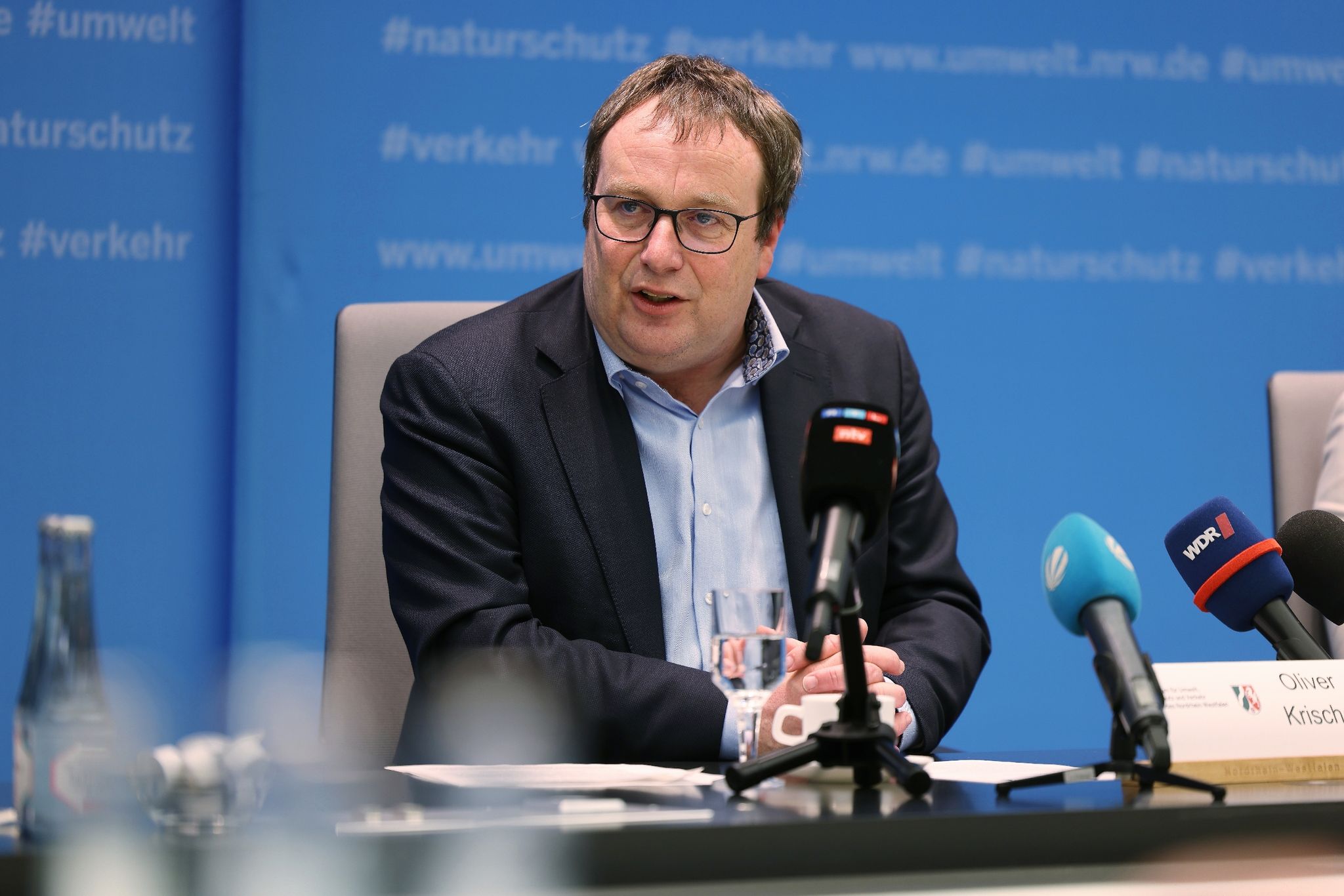 Oliver Krischer (Bündnis 90/Die Grünen), Verkehrsminister von Nordrhein-Westfalen, spricht.