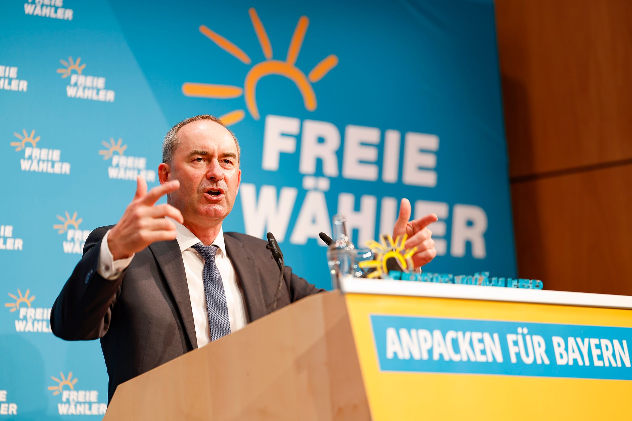 Bayerns Wirtschaftsminister Hubert Aiwanger in Amberg.
