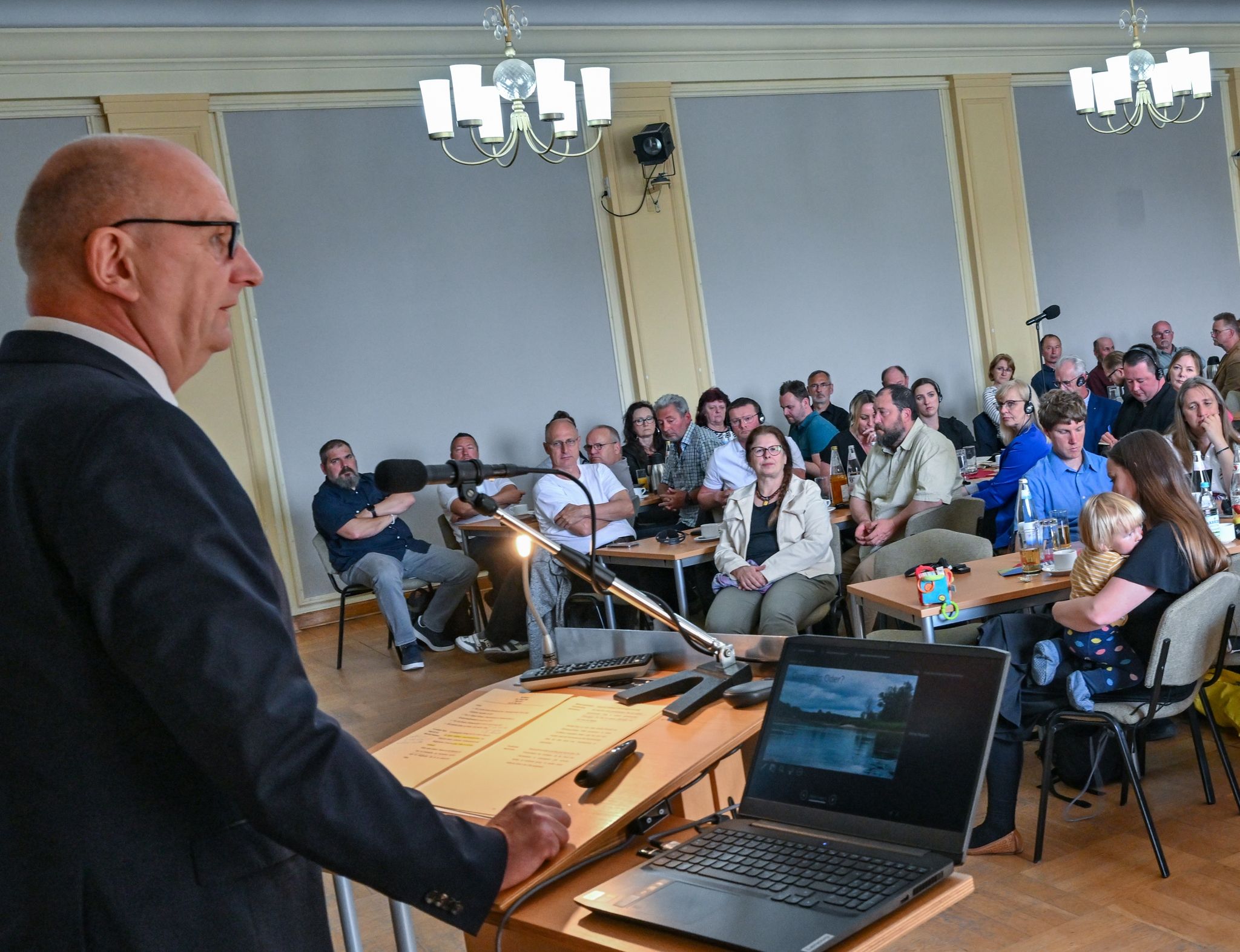 Ministerpräsident Dietmar Woidke spricht auf der Oder-Konferenz «Quo vadis Oder?».