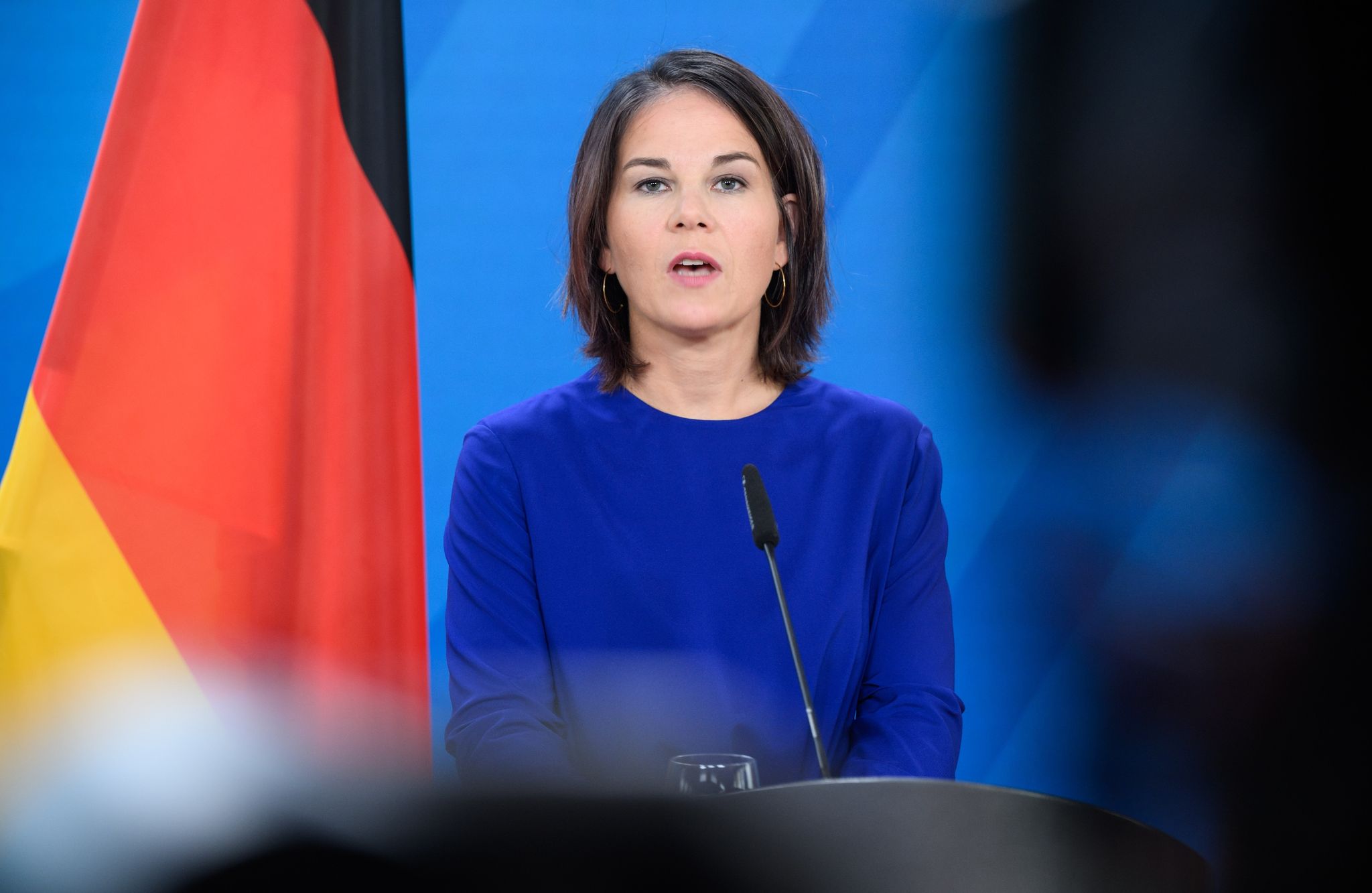 Außenministerin Annalena Baerbock äußert sich bei einer Pressekonferenz.